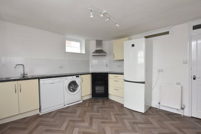 Flat J, 2, Heavitree Park, Devon photo 4