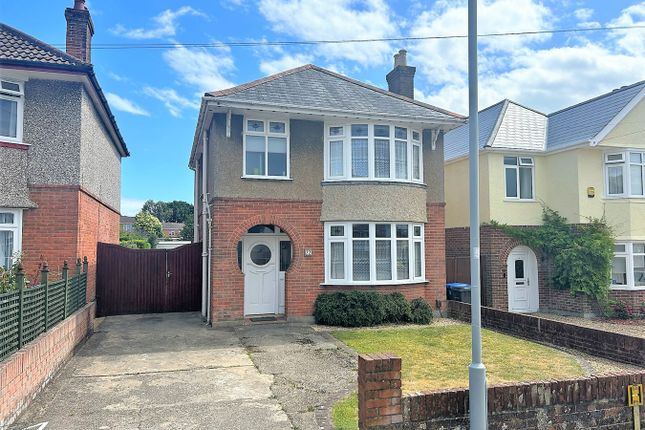 Thumbnail Detached house to rent in Hennings Park Road, Oakdale, Poole