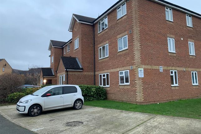 91, Danbury Crescent, South Ockendon photo 2