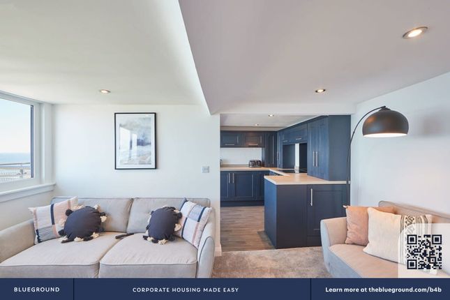Crescent Terrace, Whitby photo 5