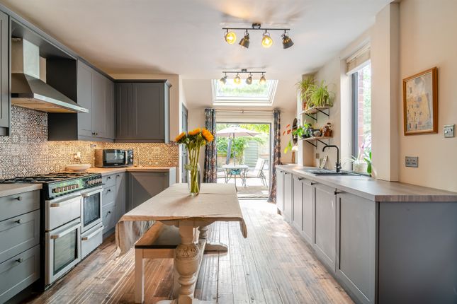 29, Woodside, Usk photo 2