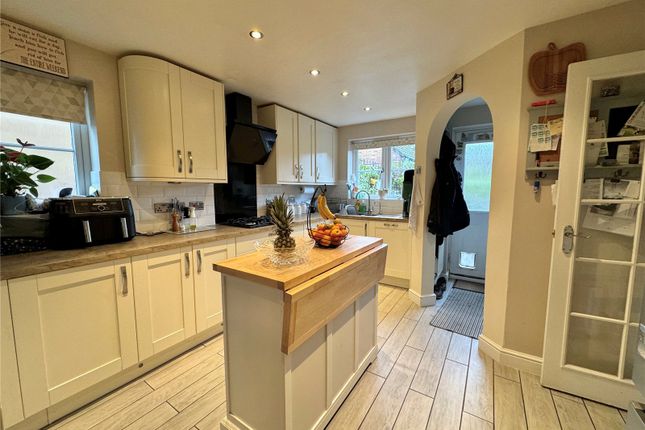 Detached house for sale in Goddards Close, Farnborough, Hampshire