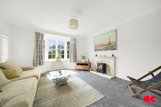 53, Balgores Lane, Gidea Park photo 3