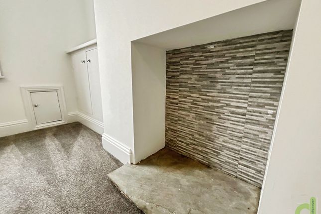 56 Cattle Street, Blackburn photo 4