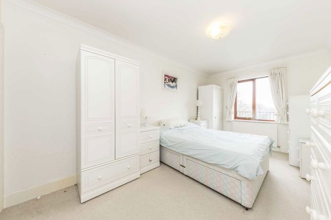 Flat 9, Beechcroft House, 47-49, Park View Road, London photo 4