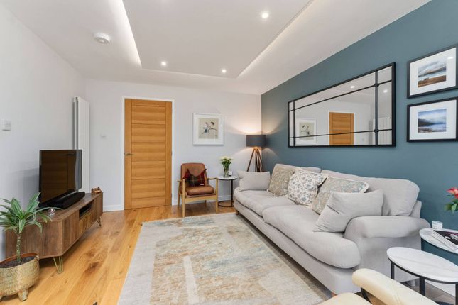 Juniper Place, Edinburgh photo 4