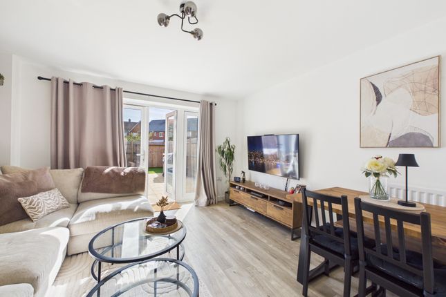 17 Sired Way, Horsham photo 3