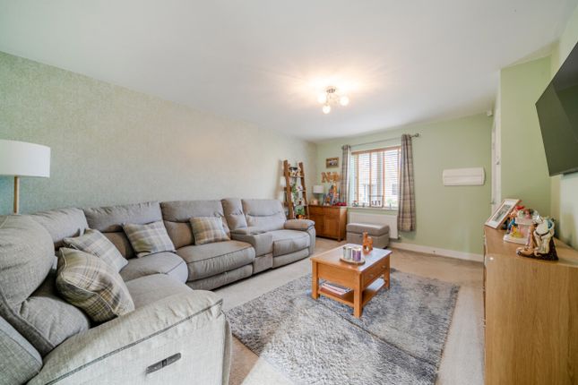 Jasmine Crescent, Spalding photo 3