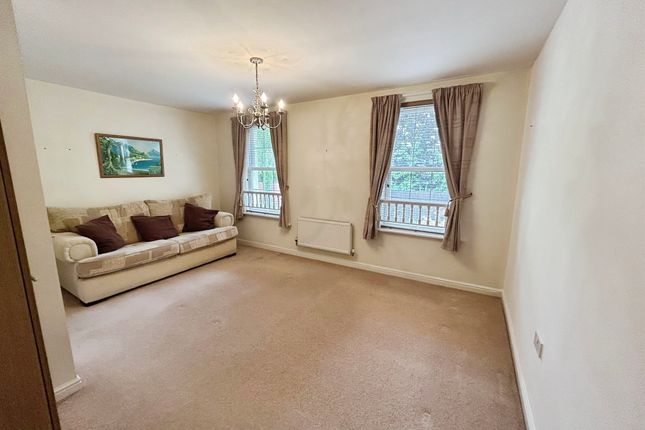 12, King Harolds View, Caldicot photo 2