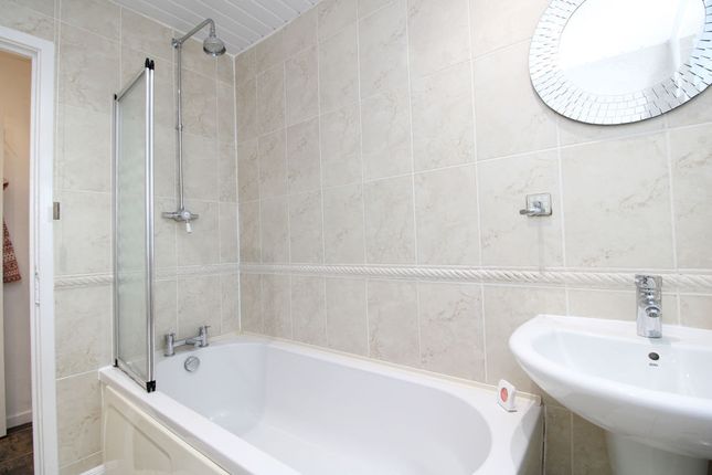 26, East Street, High Spen photo 5