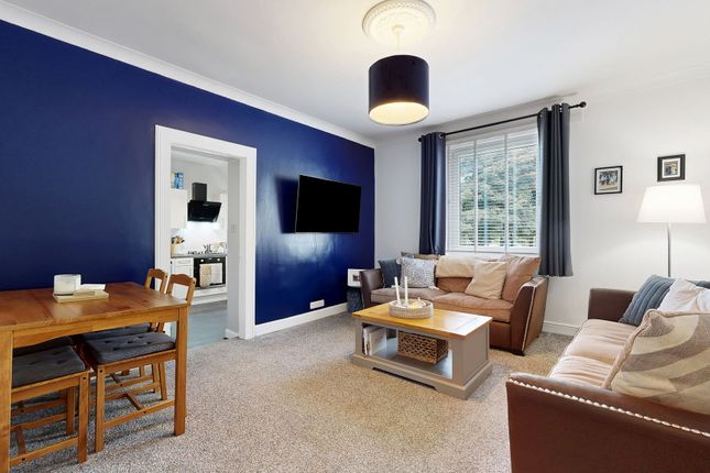 36, Hillend Crescent, Glasgow photo 2