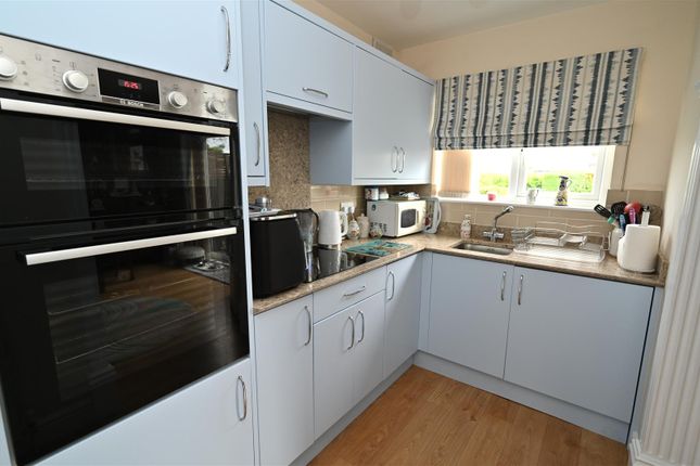 12, Stanley Avenue, Birmingham photo 5