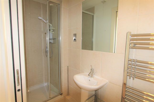 99, West Point, Wellington Street, Leeds photo 4