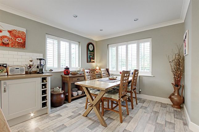 4, Berkeley Close, Castlemead Village photo 3