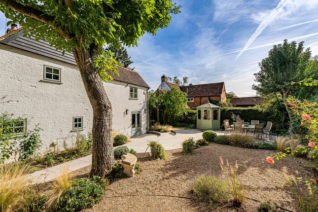 6, Gustard Wood, Wheathampstead photo 4