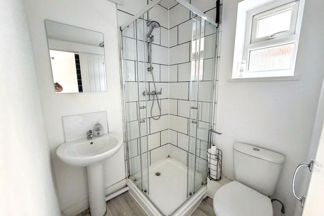 6, Cromwell Avenue, Blaydon-on-Tyne photo 5