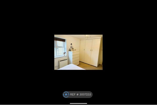 Stott Close, John Archer Way, Clapham Junction photo 4