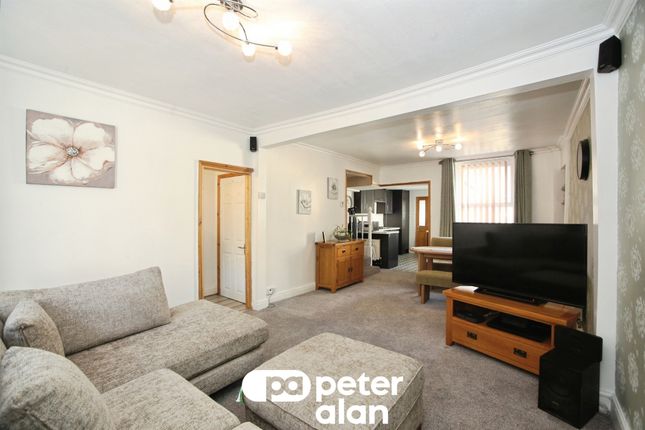 15, High Street, Newport photo 3