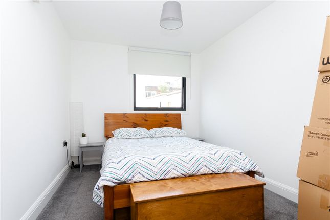 Flat for sale in Ensign Street, London