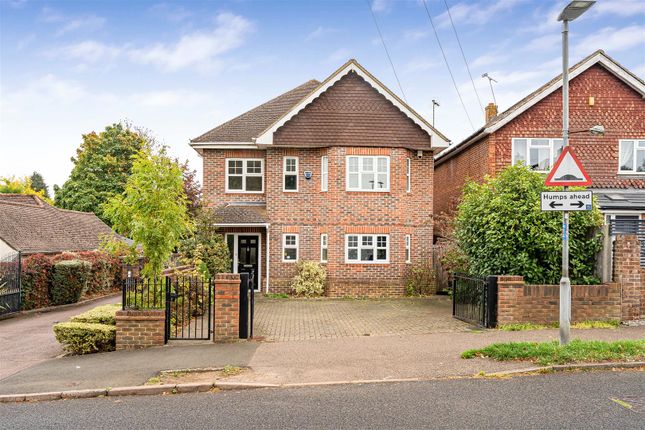 6 Bedroom House in AL2 2QS