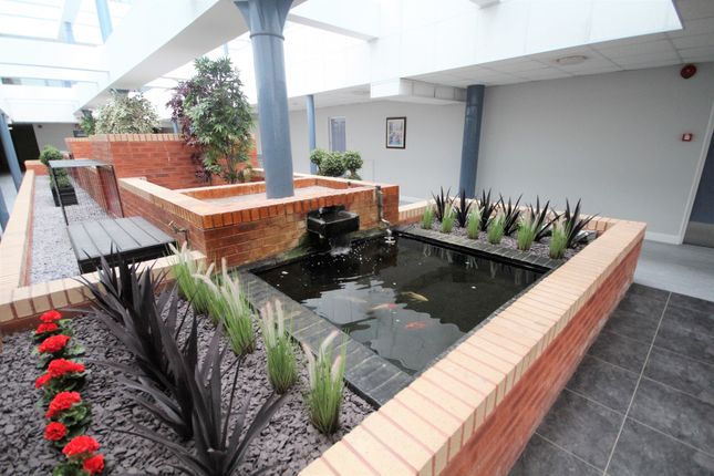 Flat 31, Victoria Mansions, Preston photo 4
