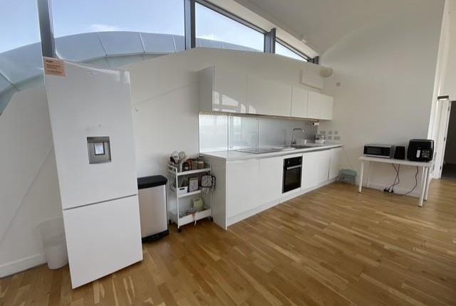 711, Velvet Mill Pods , Lilycroft Road, Bradford photo 5