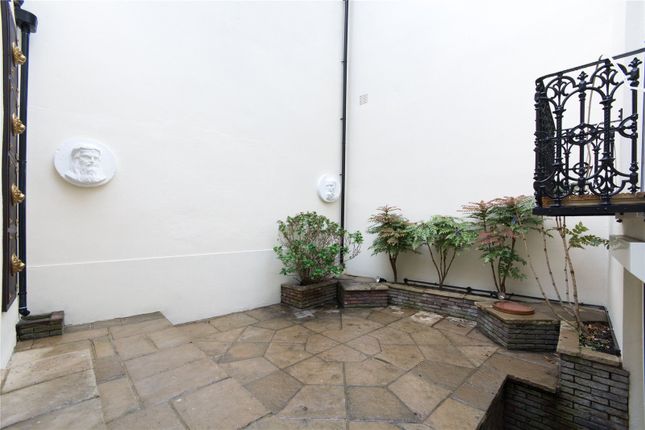 Terraced house to rent in Artesian Road, Notting Hill