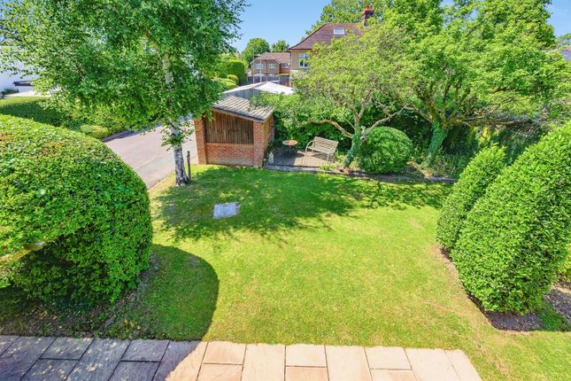 4, Foxlands Close, WATFORD photo 3