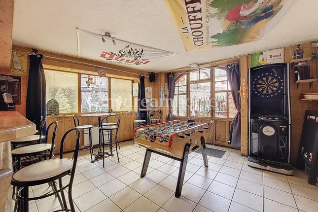Thumbnail Retail premises for sale in Flumet, 73590, France
