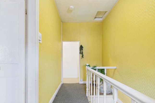 75, Carholme Road, Lincoln photo 4