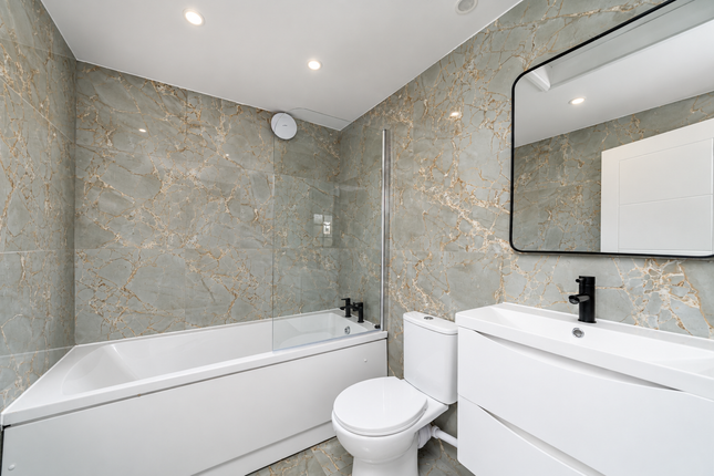 Gateway Residence, South Street, Rochford photo 2