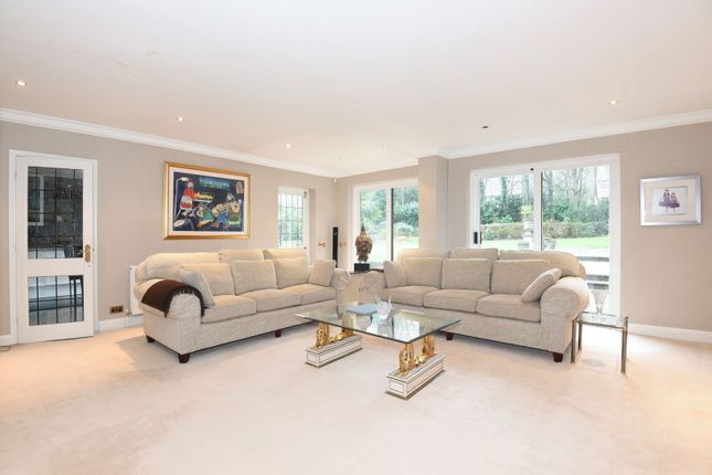 24,Rothbury House, Russell Road, Northwood photo 4