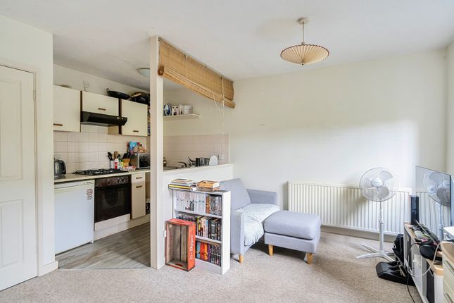 14, Bennetts Court, Bristol photo 2