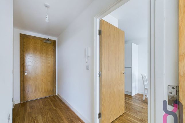 1009B Media City, Michigan Point Tower B, Salford photo 3