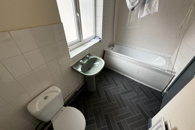 371A, Dudley Road, Wolverhampton photo 5