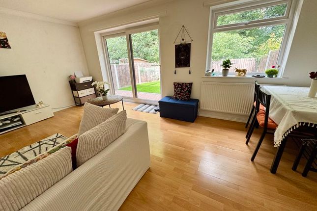 12, Crofters Court, Holmes Chapel photo 3