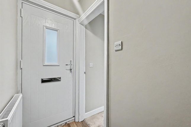 2-bed house on 38, Doncaster Avenue, Nottingham, £995/mo