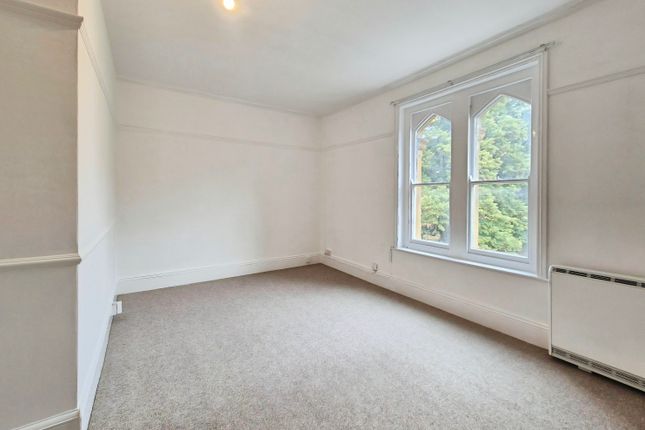 17a, The Park, Yeovil photo 3