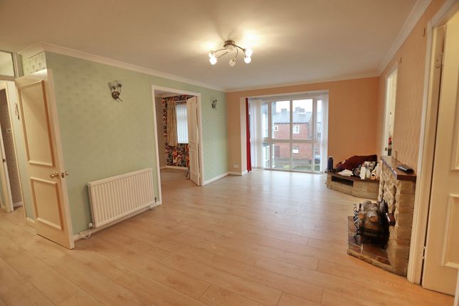 33 Savoy Court, Manchester photo 2