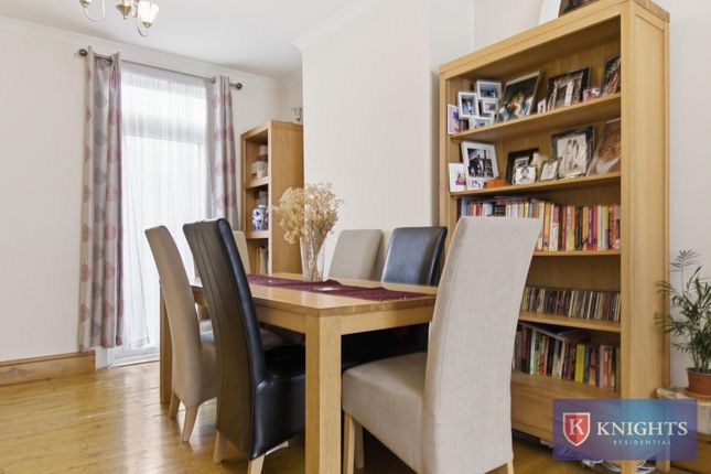 7, Westoe Road, London photo 4