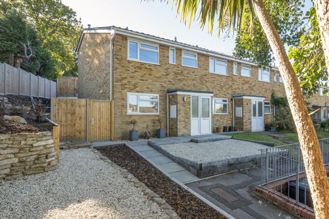 3-bed terraced on 17, Ribble Close, Chandler's Ford, £335,000