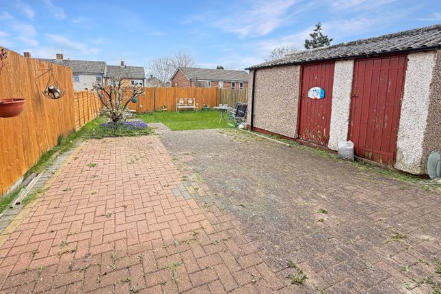 10, Purcell Road, Luton photo 2
