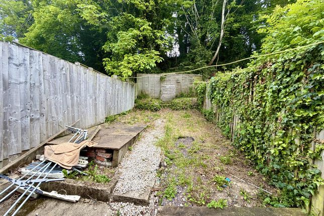 30, Clifton Street, Swindon photo 3