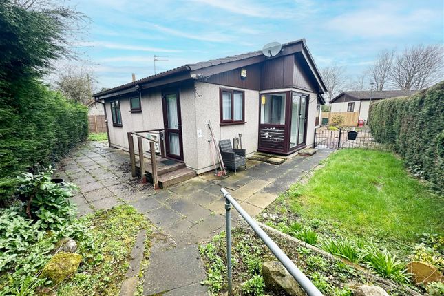 Thumbnail Mobile/park home for sale in Jeal Close, St Marys Park, Wythall