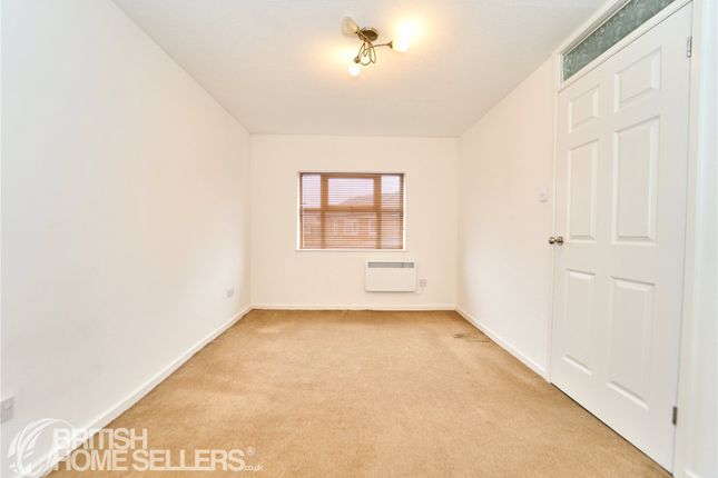 18, Parker Walk, Buckinghamshire photo 4