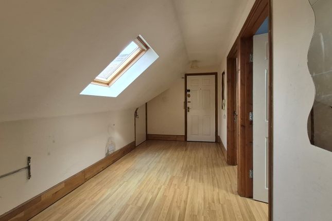 Flat 13, 23-25 Biscot Road, Luton photo 5