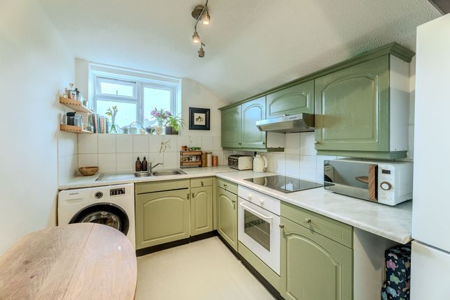 Flat 10, Manor Court, Kidlington photo 3