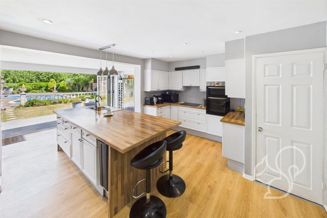 22, Dawes Lane, West Mersea photo 2