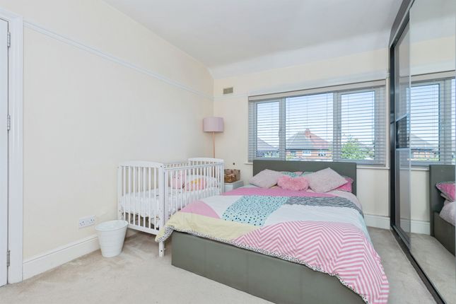 290, Scraptoft Lane, Leicester photo 4