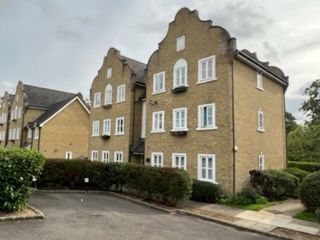Thumbnail Flat to rent in Bulstrode Place, Slough